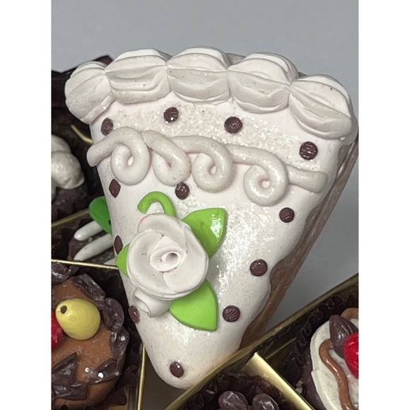 Pier 1 vintage Christmas ornaments- cakes theme - 4 pc - ships free - Picture 6 of 7